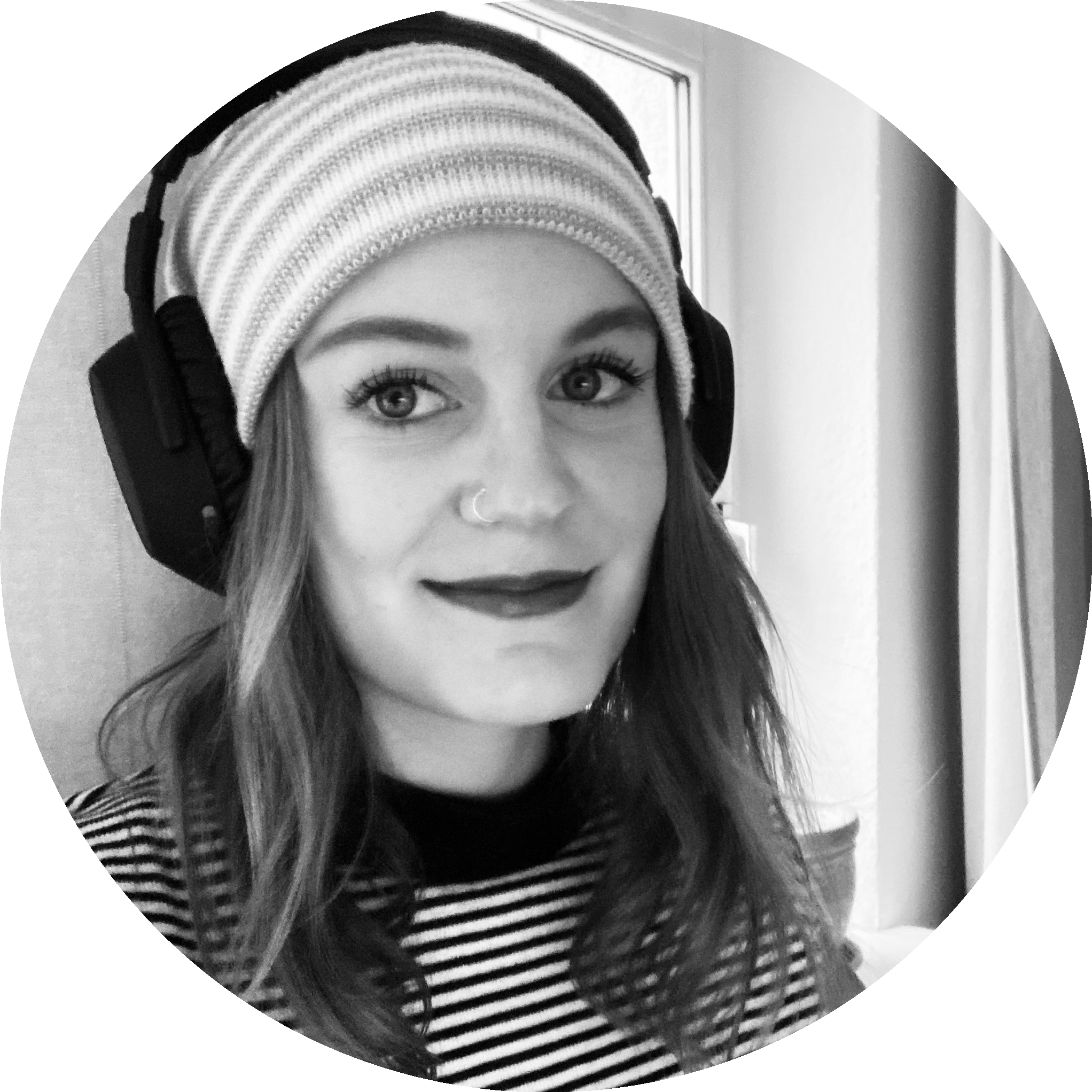 couchFM Mitglied Ariana Schmidt.